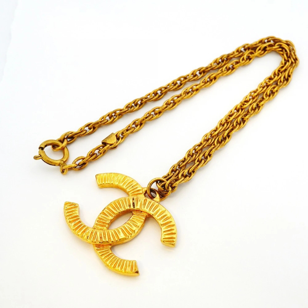 CHANEL Authentic Gold Logo Necklace - Picture 3 of 9